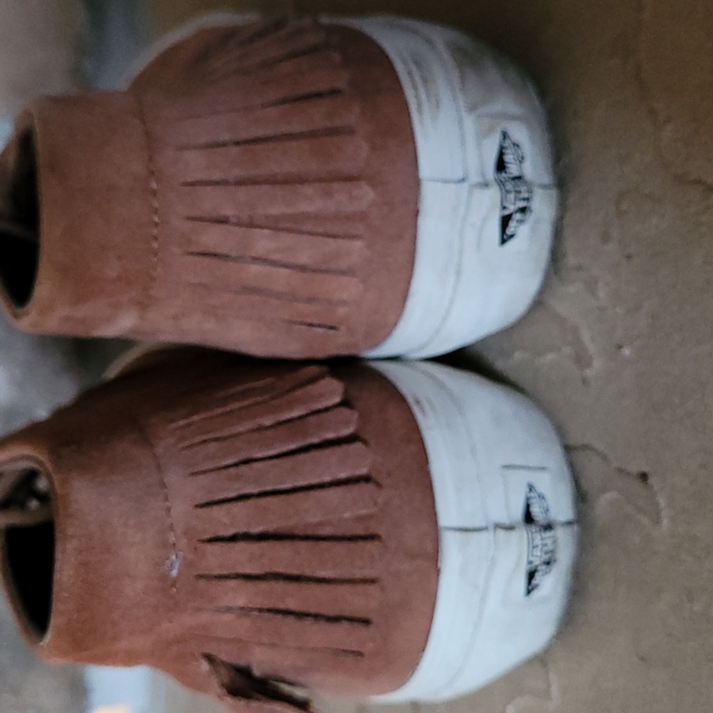 Vans - Picture 3 of 3